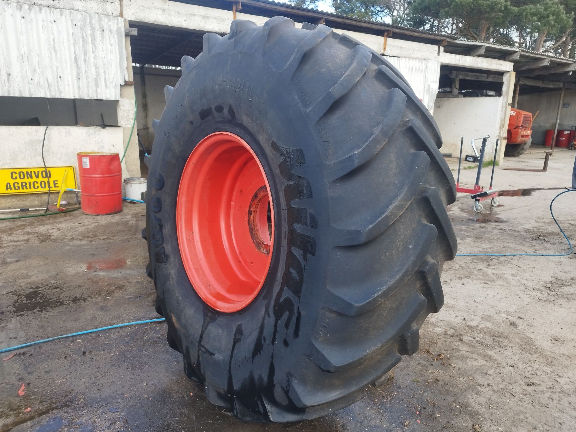 Koło Claas Lexion Opona 680/85R32 Continental 10 szpilek