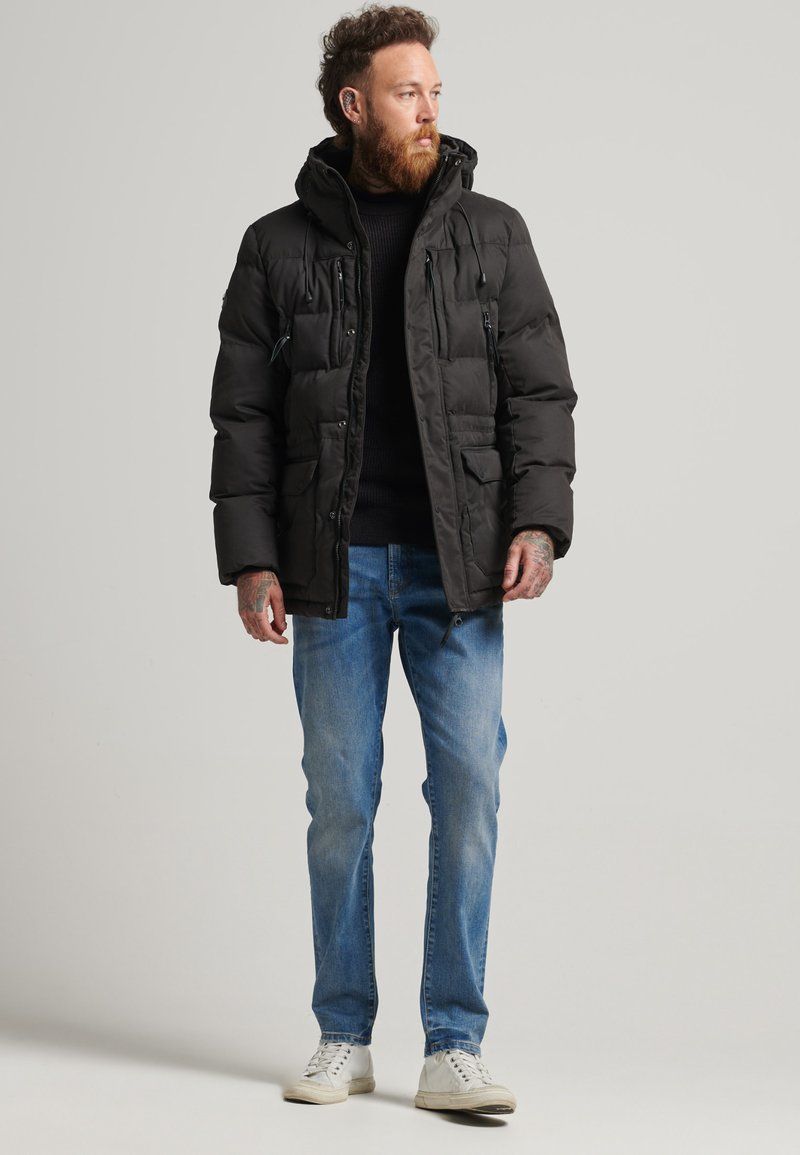 Kurtka zimowa, parka z kapturem czarna Superdry L