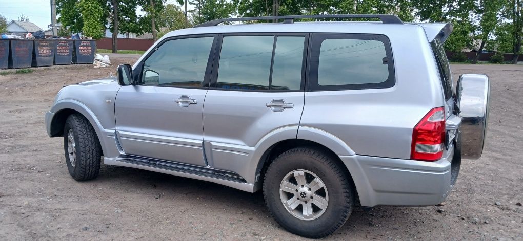 Mitsubishi Padgero Wagon