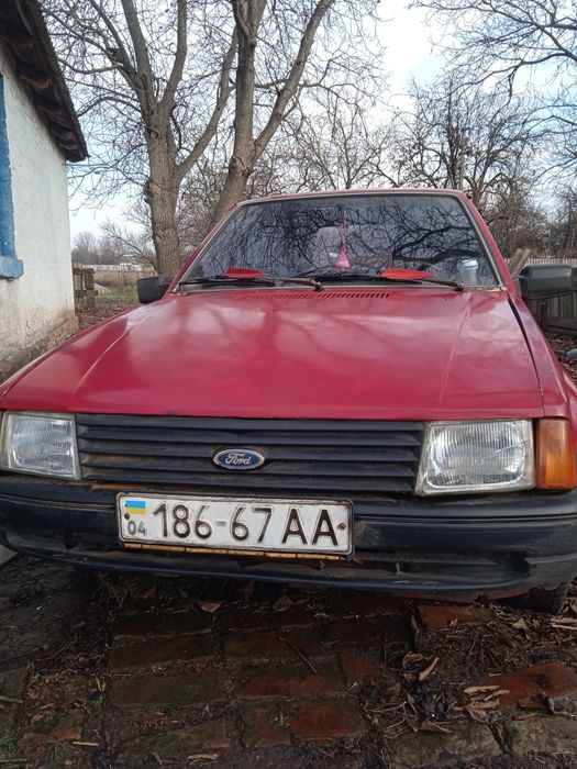 Форд экскортд 81 года. Не на ходу надо делать шлюз с водительской