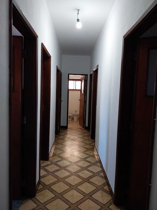 Arrenda-se Espaçoso Apartamento T3, Centro de Montemor-o-Novo