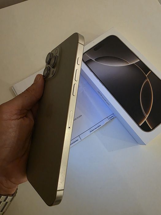 16 PRO MAX 256Gb - Como Novo