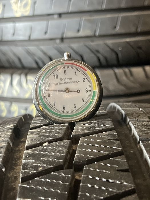 *Opony falken 215/60/17C para