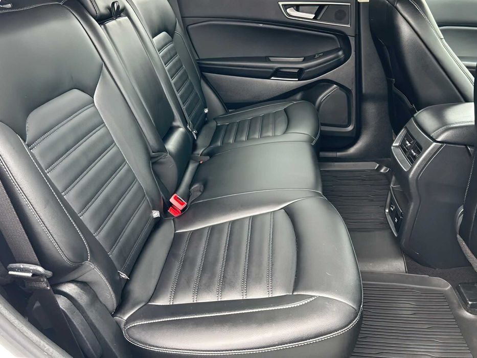 Ford Edge SEL      2022