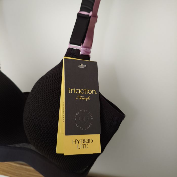 Спортивний бюстгальтер triumph triaction hybrid lite. з сайту next