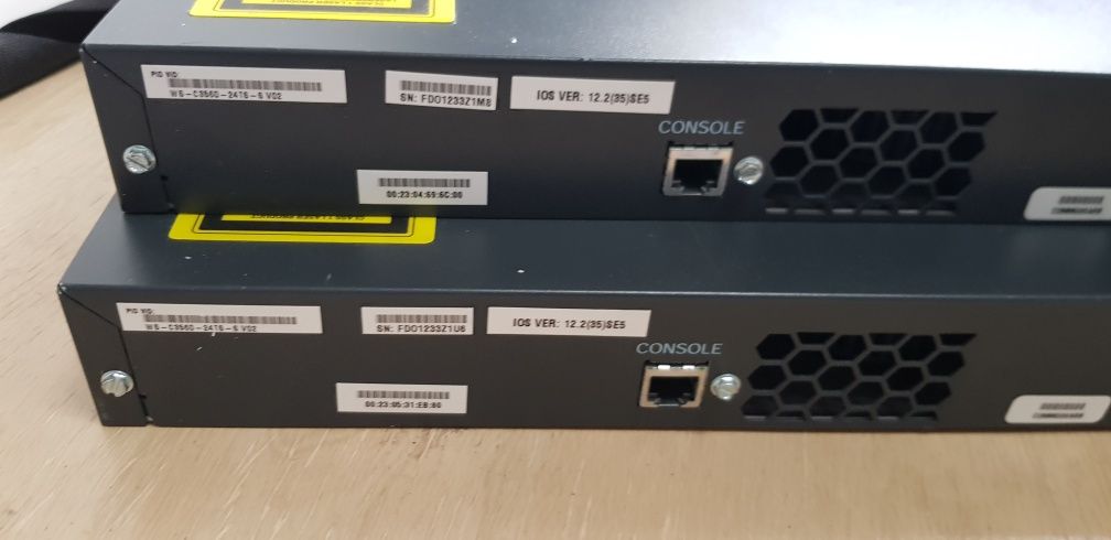 Switch Cisco Catalyst WS-C3560-24TS-S