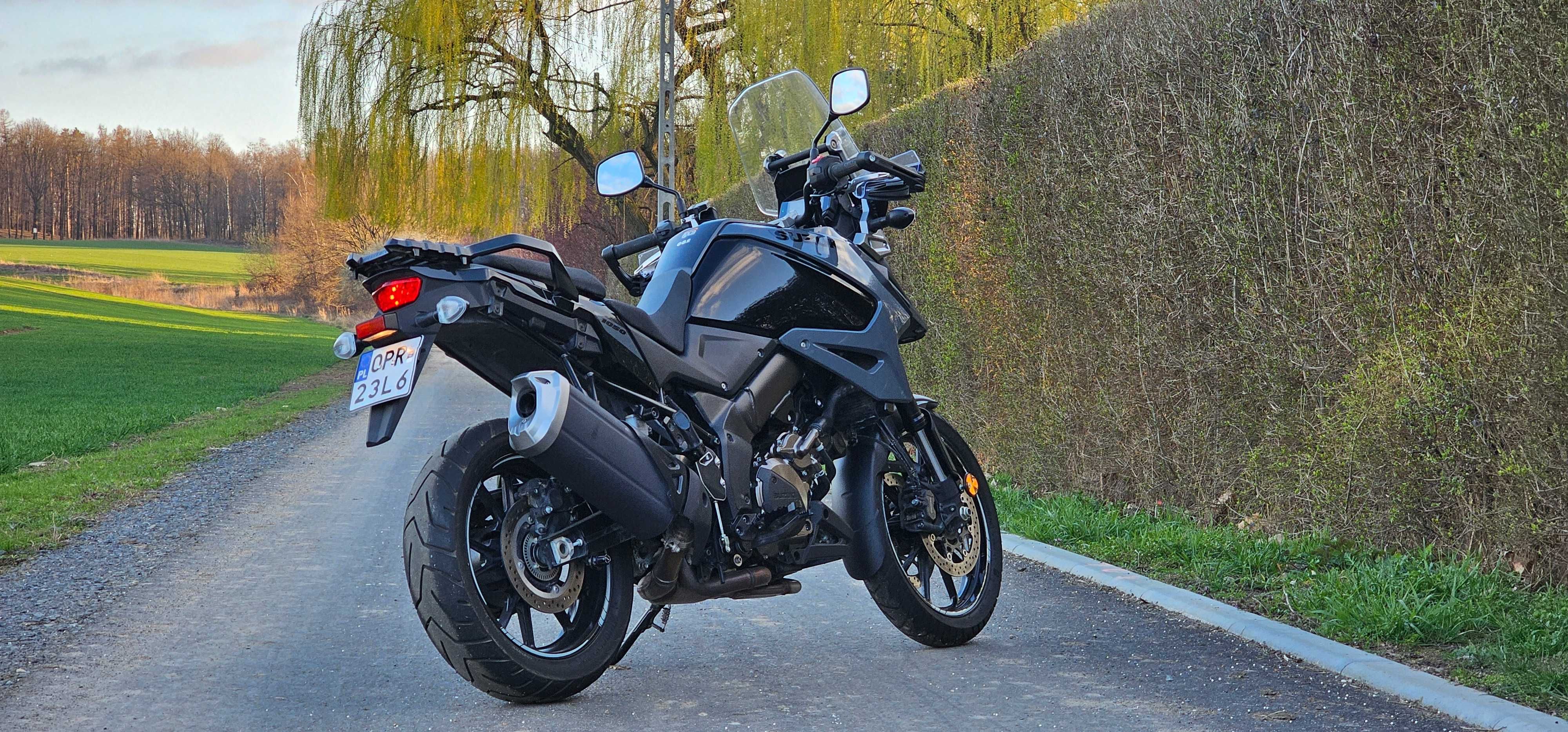 Suzuki DL1050 V-STROM