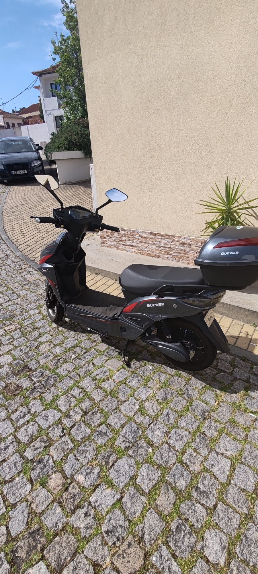 Moto elétrica Guewer Zgl ( aceito troca por carro)
