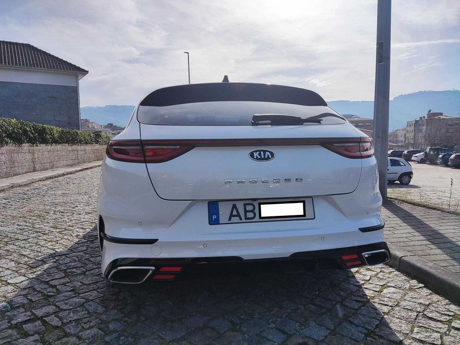 KIA Proceed GT 1.6 T-GDI 204cv