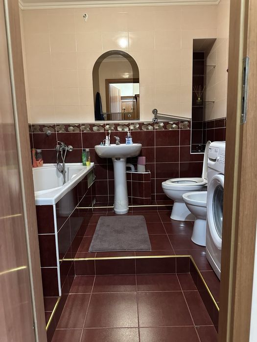 Здам Посуточно 2х.ком.ФРУНЗЕ.