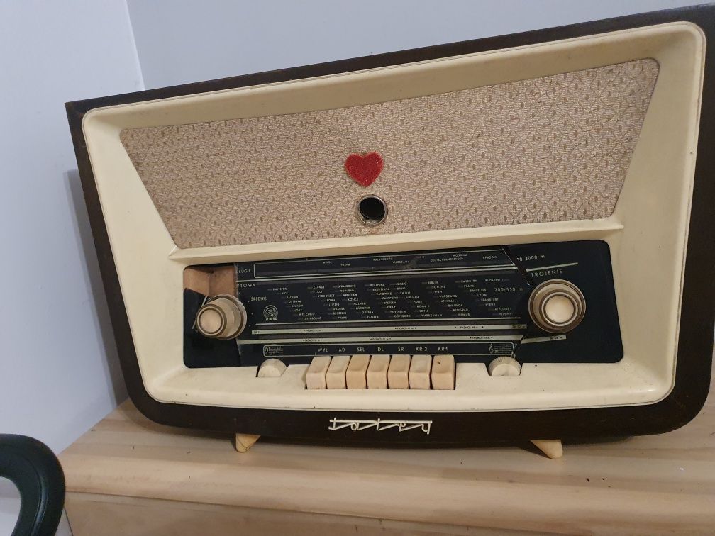 Radio lampowe tatry uszkodzone dla kolekcjonera
