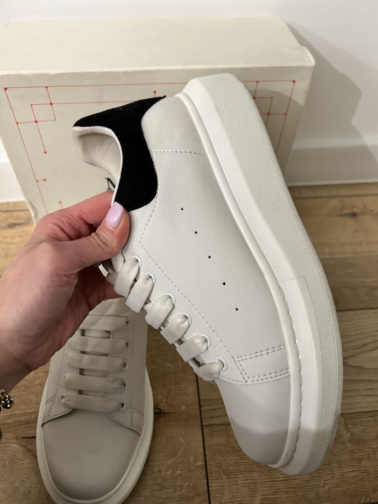 Alexander McQueen 41 sneakersy unisex