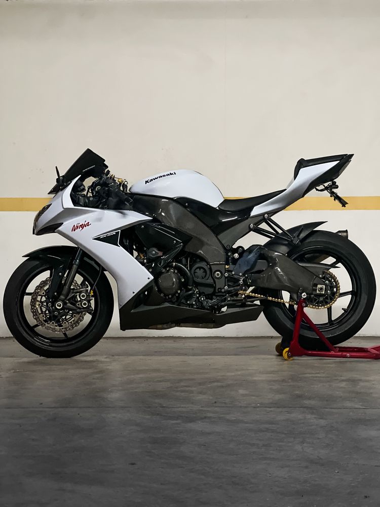 Kawasaki Ninja ZX10-R 2009