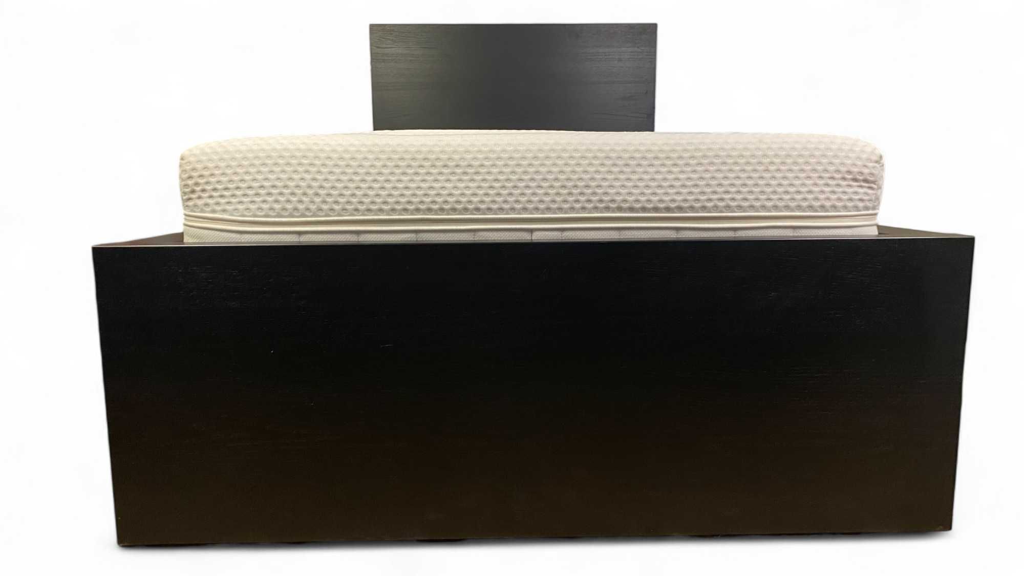 Łóżko IKEA Malm 90x200 cm z regulowanym stelażem, czarne
