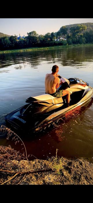 Гидроцикл спортивний Bombardier BRP GTI SE 155