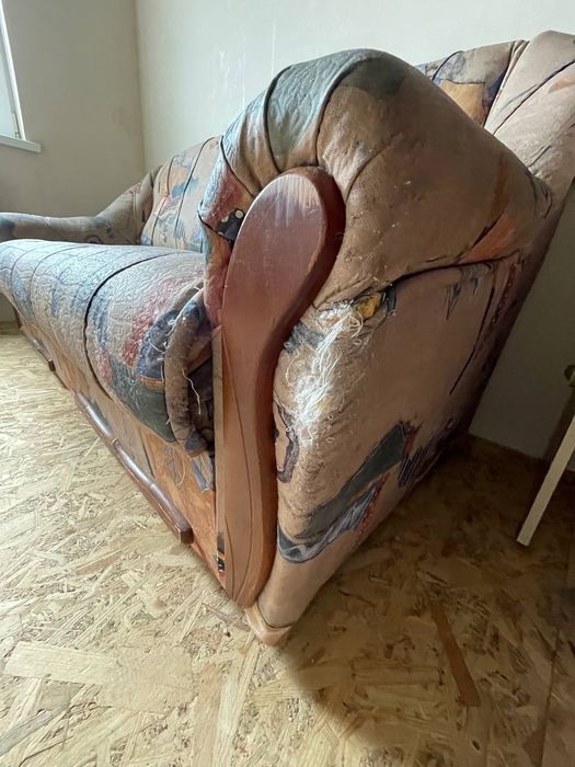 Продам Диван б/у