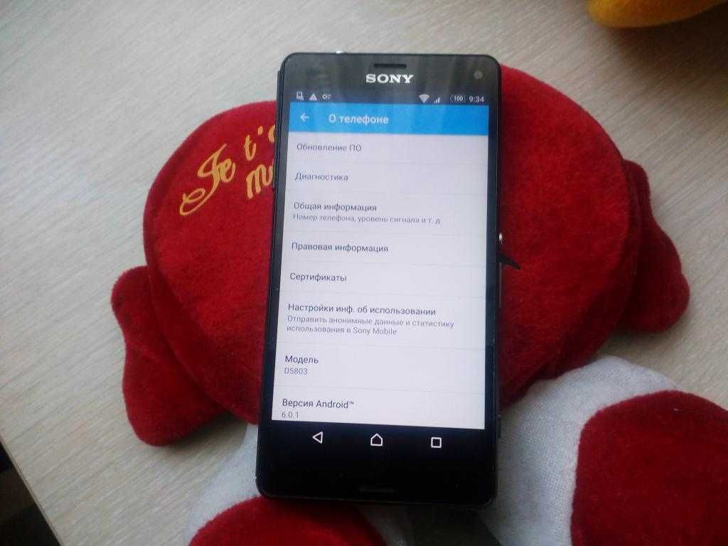 Смартфон Sony Xperia Z3 Compact D5803