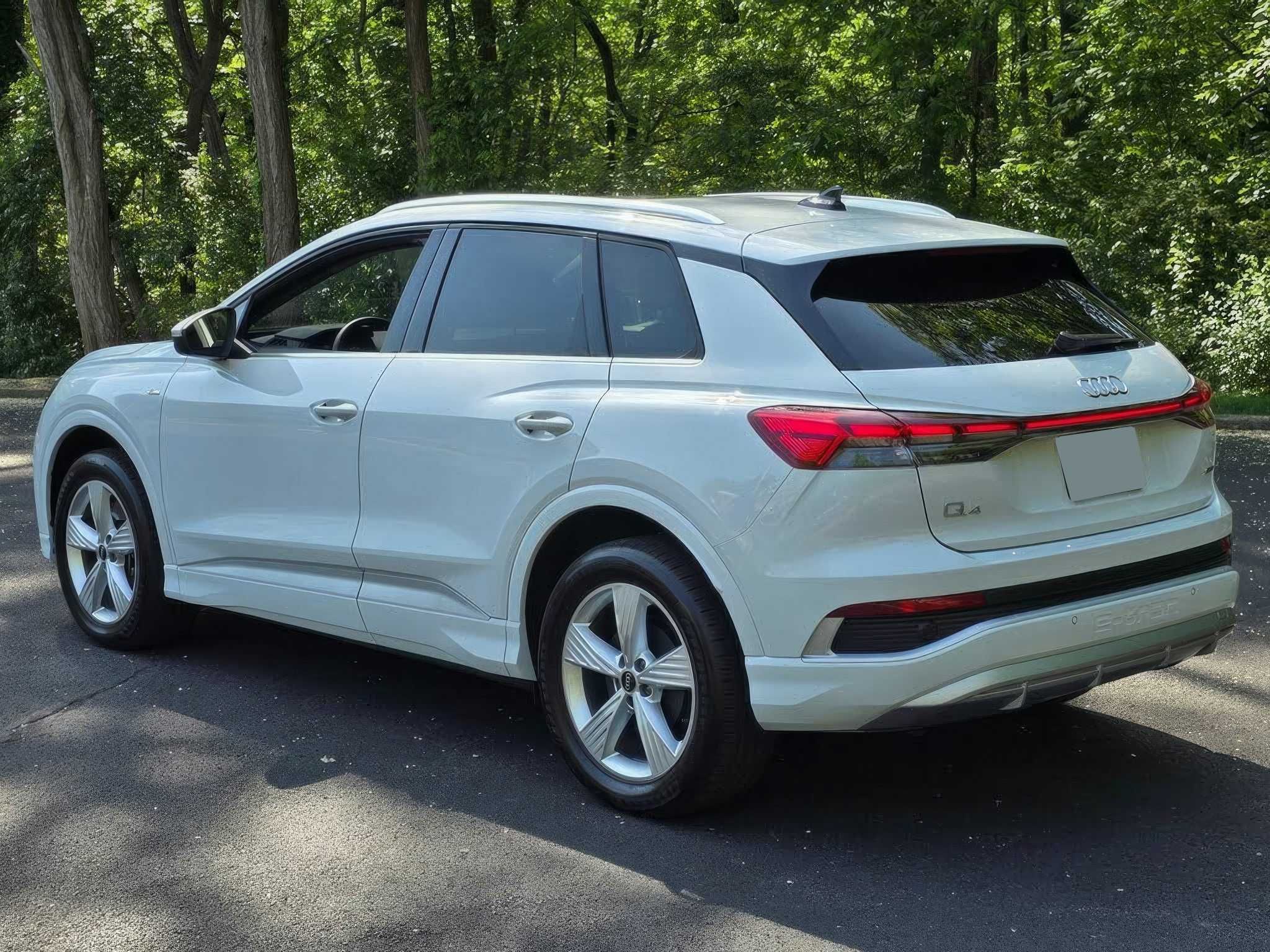 2023 Audi Q4 e-tron quattro Premium 50 TFSI AWD