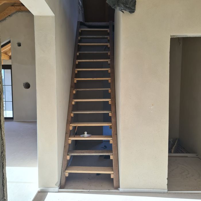 Schody wewnętrzne budowlane