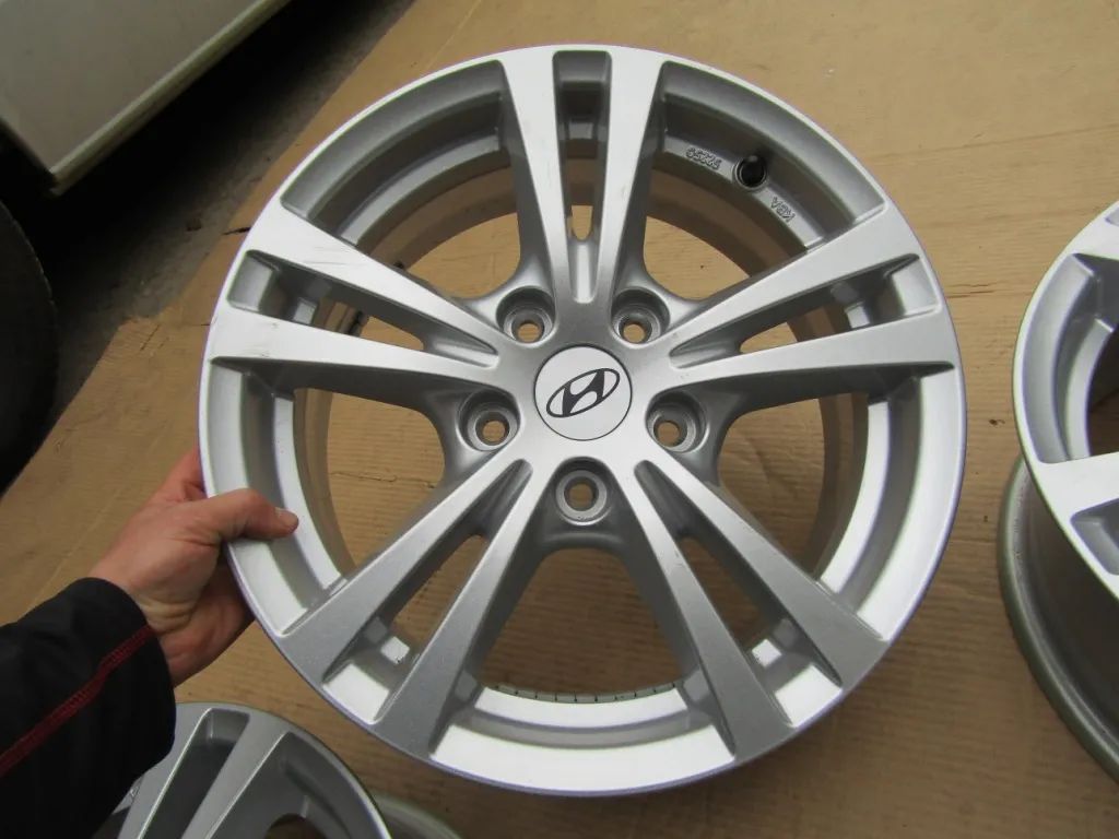 4x Felgi 16 Hyundai i30 I II III ix35 ix20 ix25 Tucson Kia + czujniki TPMS