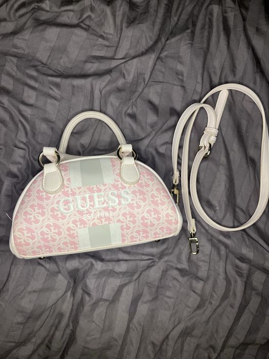 Рожева сумка guess
