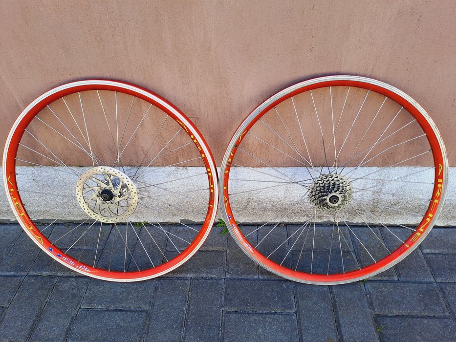 Велосипедні колеса на 26" б/в