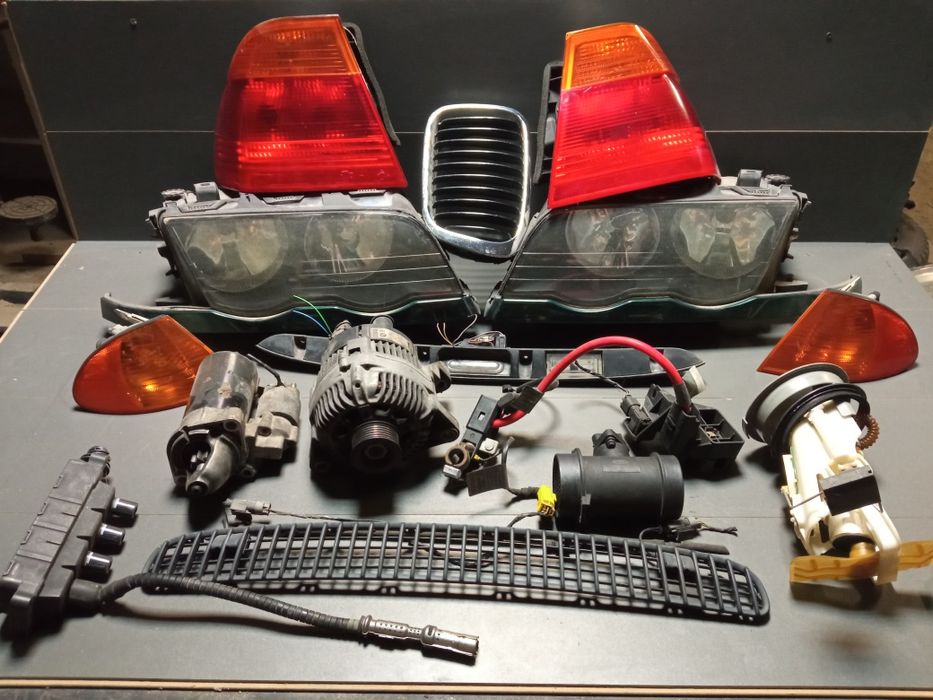 BMW E46 318 lampy przód tył rozrusznik cewka pompka klema nerka  koło