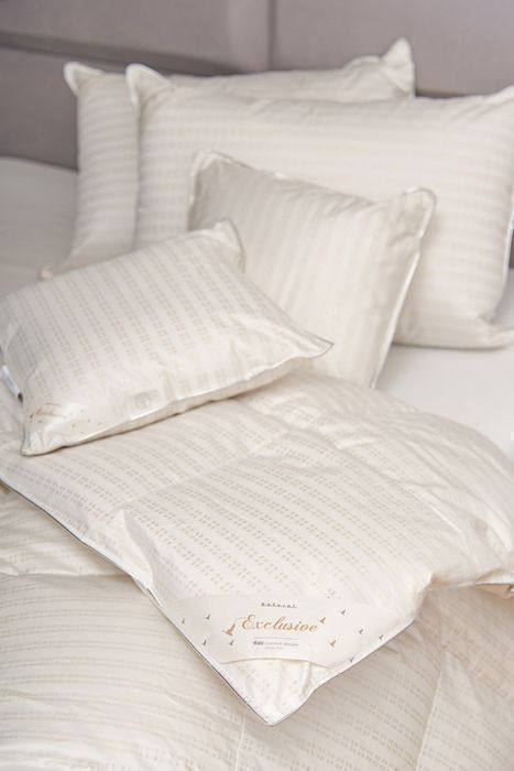 Kołdra AMZ SILVER PRESTIGE całoroczna, puch 100% 155x200  krem