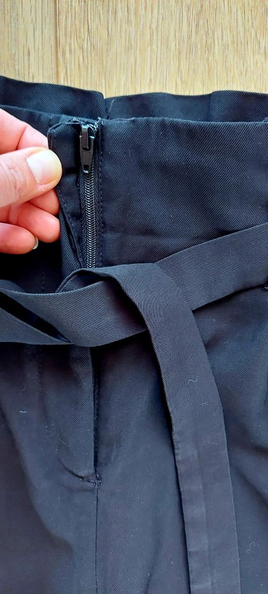H&M r.34 czarne spodnie wiskoza wyższy stan
