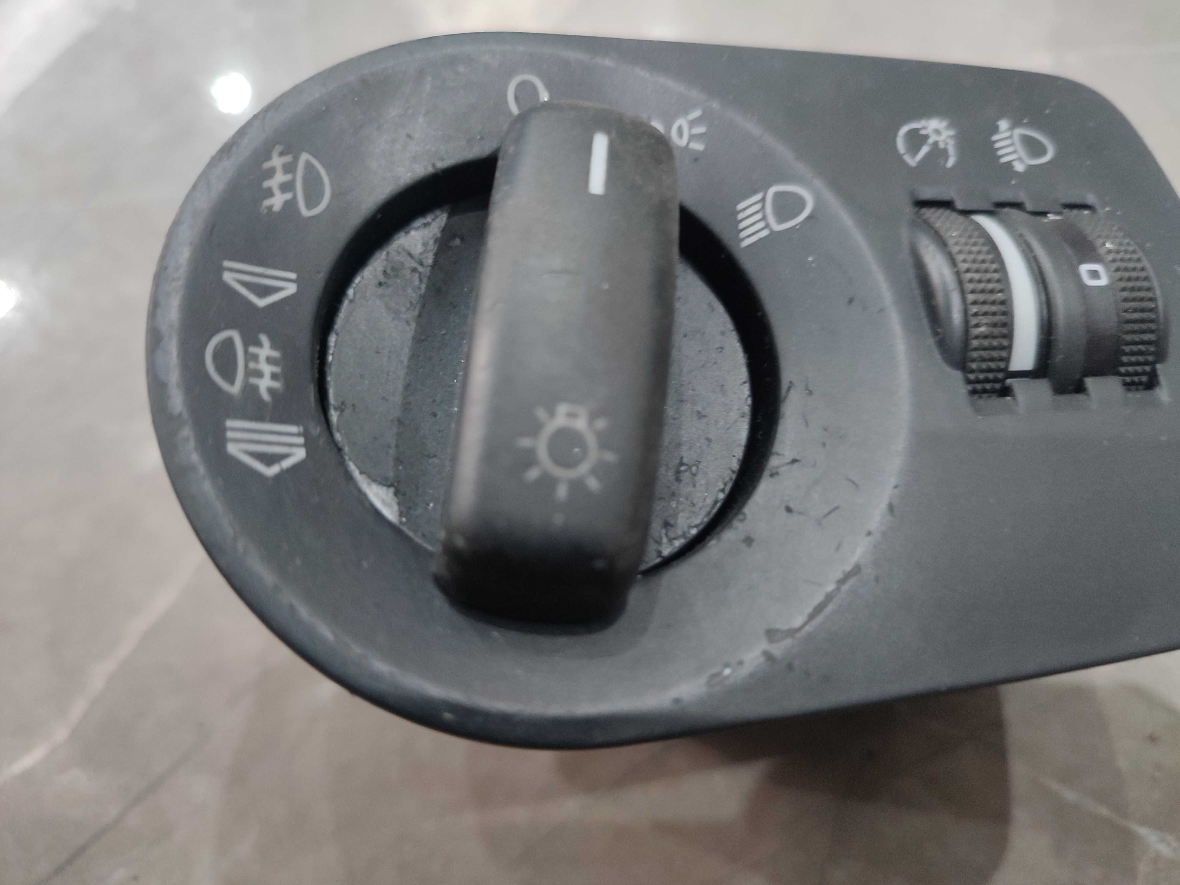 Przełącznik świateł Audi A3 8P