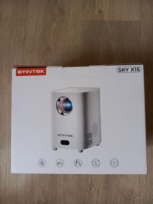 Проектор BYINTEK экран светоотражающий