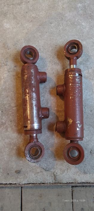 Гідравлічні циліндри