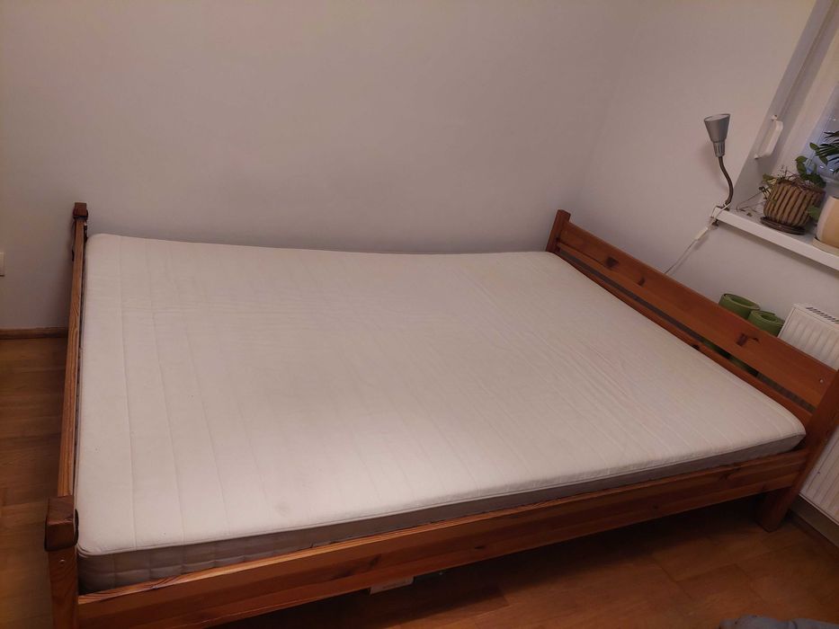 łóżko sosnowe +materac Ikea