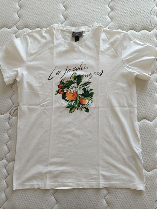 T-shirt branca com flores, tamanho S