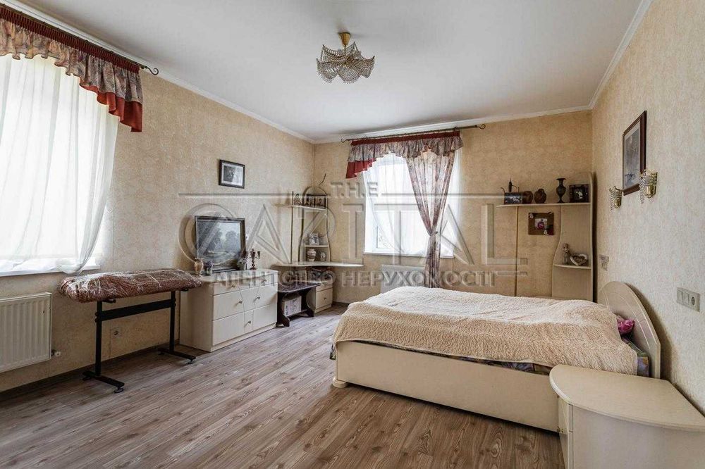 Шикарний будинок з ремонтом, каміном і гаражем у Борисполі 298 м, ГАЗ