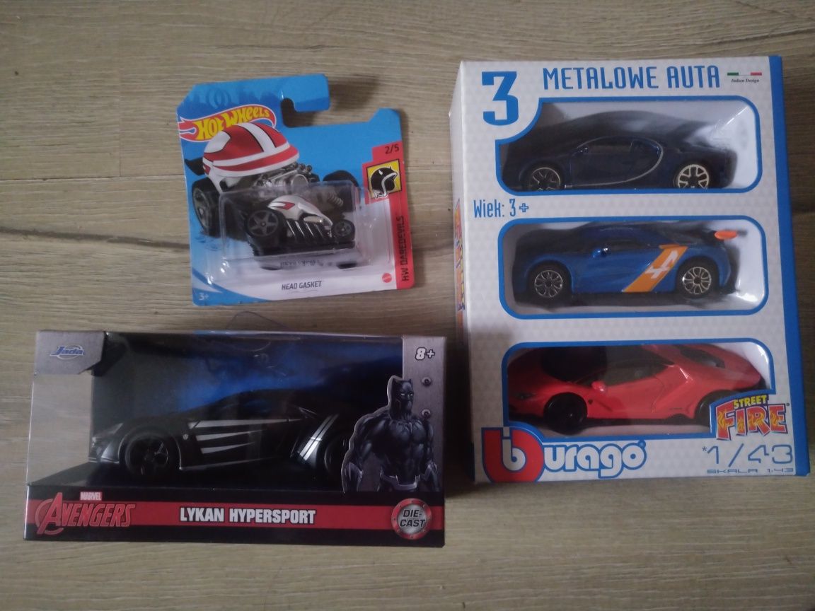 Nowe autka_prezent_batman_avengers_hot wheels_burago