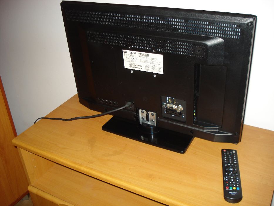 SHARP LC-24LE510E TV 24" LED (60cm przekątna) uszkodzony.