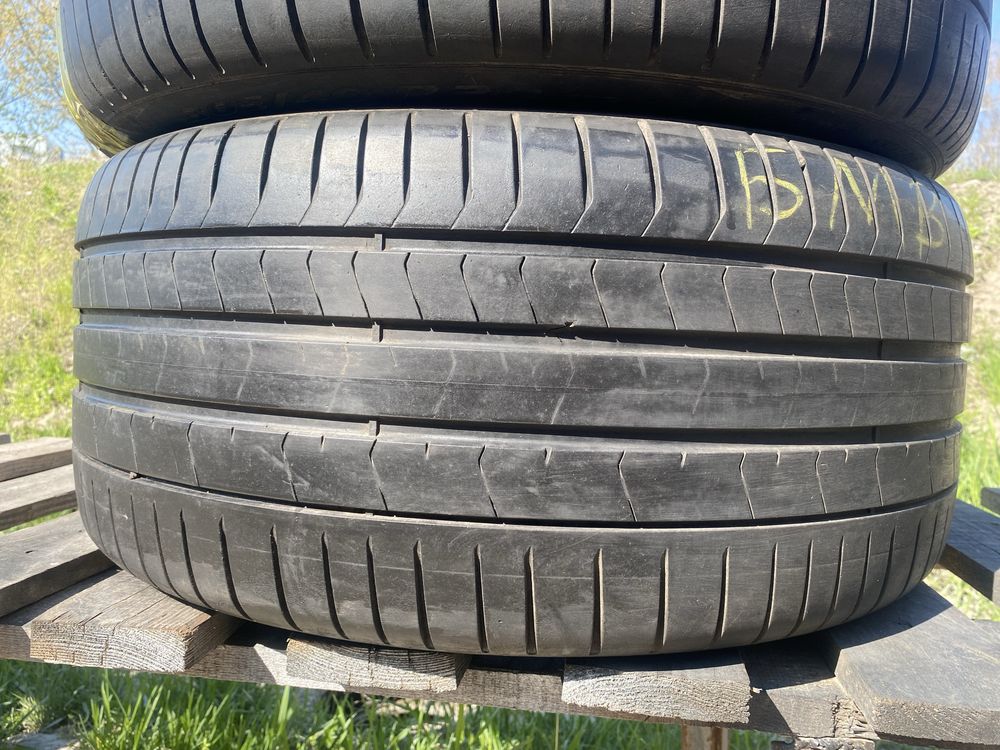 666 Пара бронированных летних шин R20 305/40 Pirelli