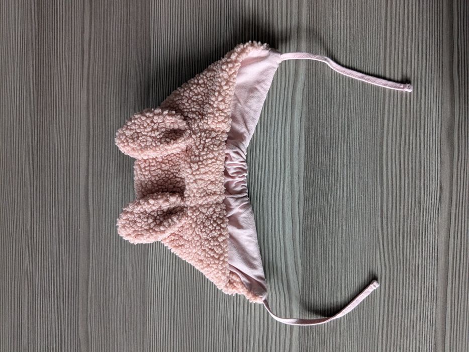 Czapka z uszkami od Sinsay, r. 9–12 miesięcy