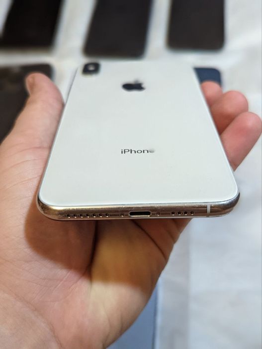Iphone XS MAX 64gb. Нова батарейка гарний комплект!