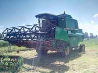 Kombajn John Deere 1075