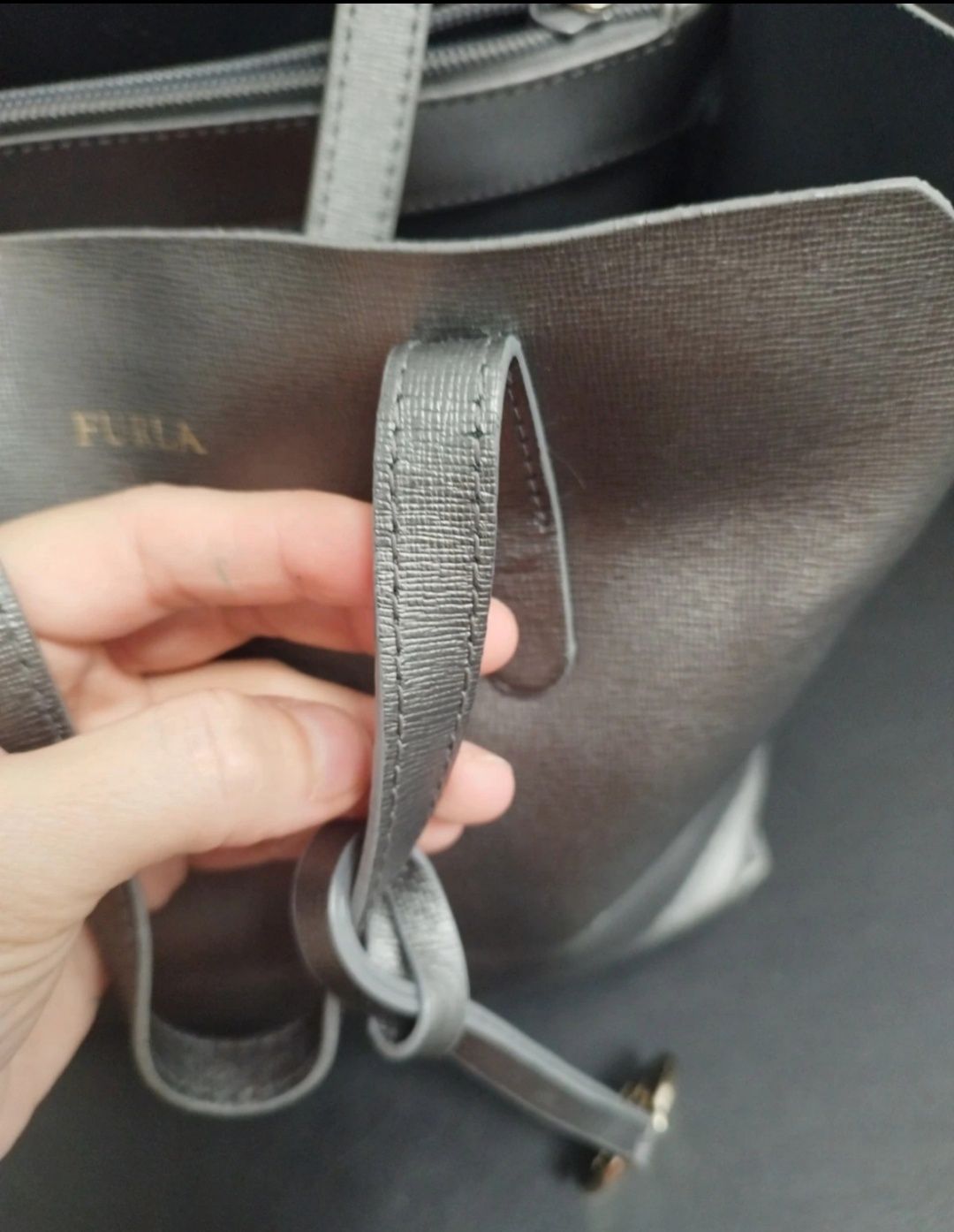 Mala Furla preta