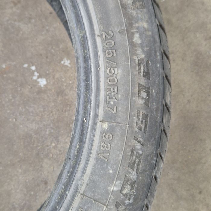 Резина зимняя 205.50.17