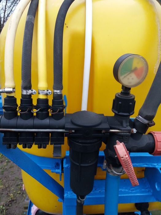 Оприскувач 400 літрів