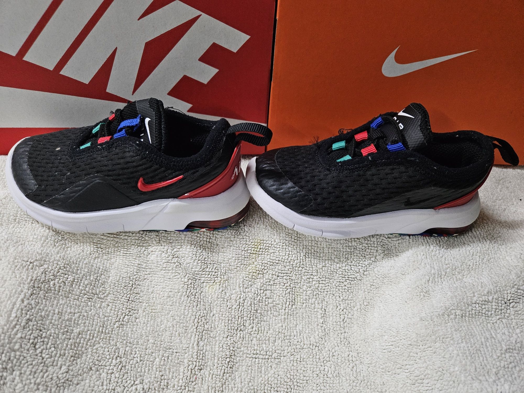 Sapatilhas criança nike 22
