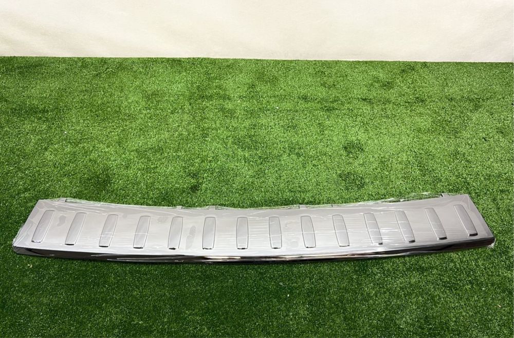 Хром накладка заднего бампера Mercedes GL GLS ML GLE X166 W166