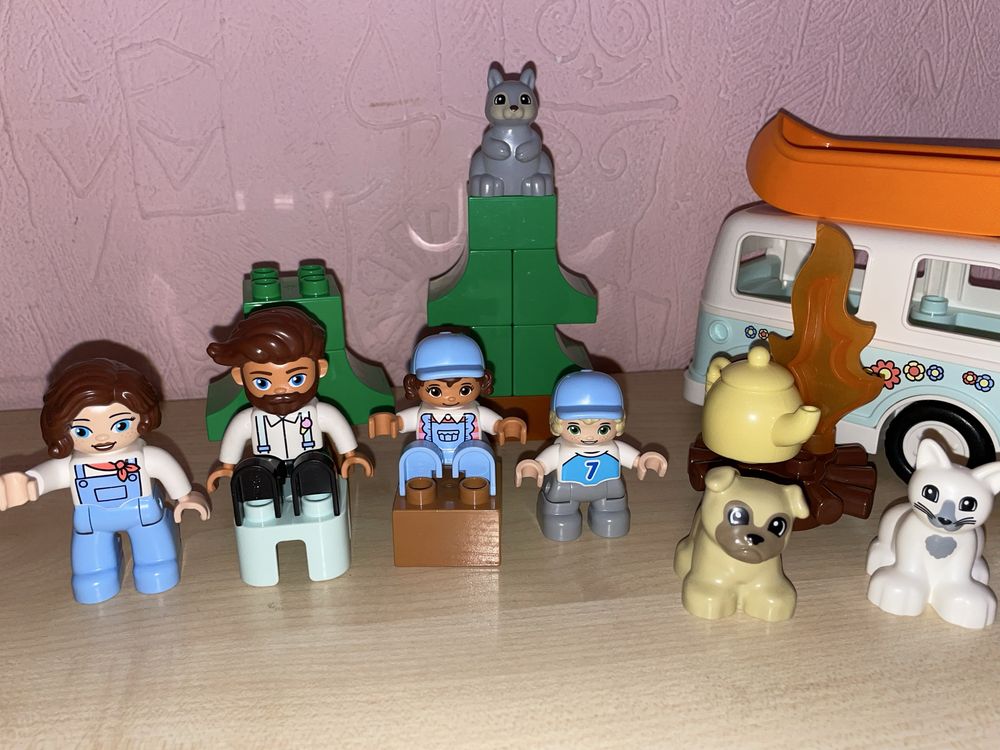 Лего Lego Duplo Семейное приключение на микроавтобусе 10946