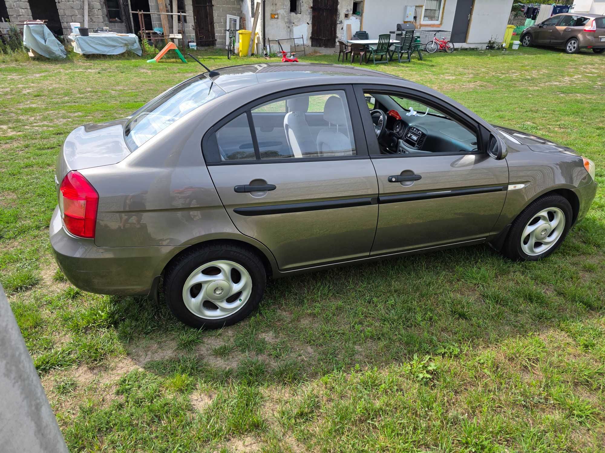 HYUNDAI Accent sedan disel