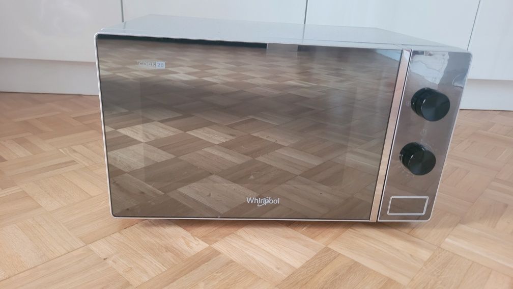 Kuchenka mikrofalowa WHIRLPOOL MWP 101 M 700W