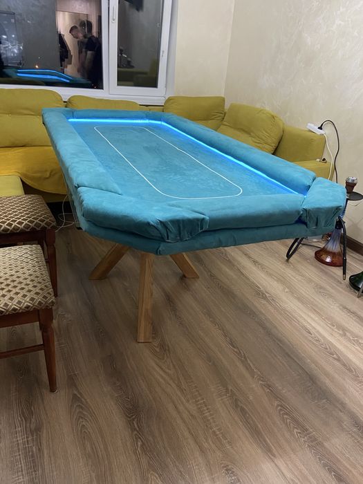 Стіл для гри в покер